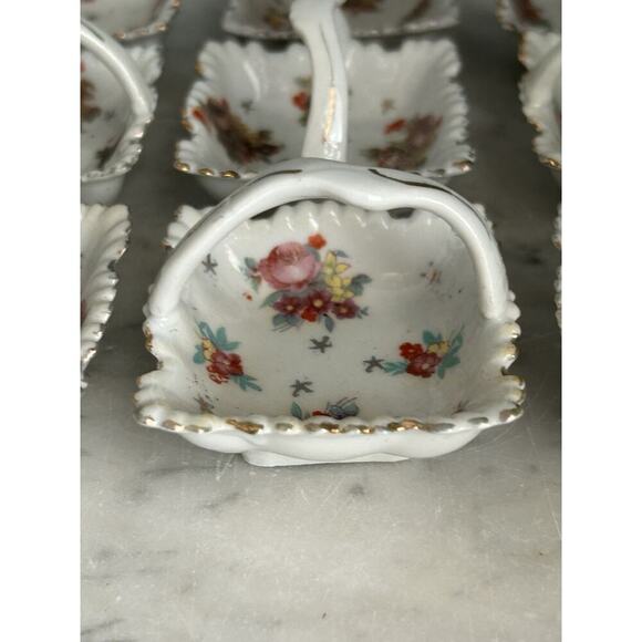 (12) Vintage Porcelain Nut Baskets Salt Bowls Japan Arbaugh’s 1930s Flowers Box - Picture 6 of 16